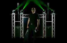 The Ultimate Corporate DJ: Balancing Class with Entertainment Excellence
