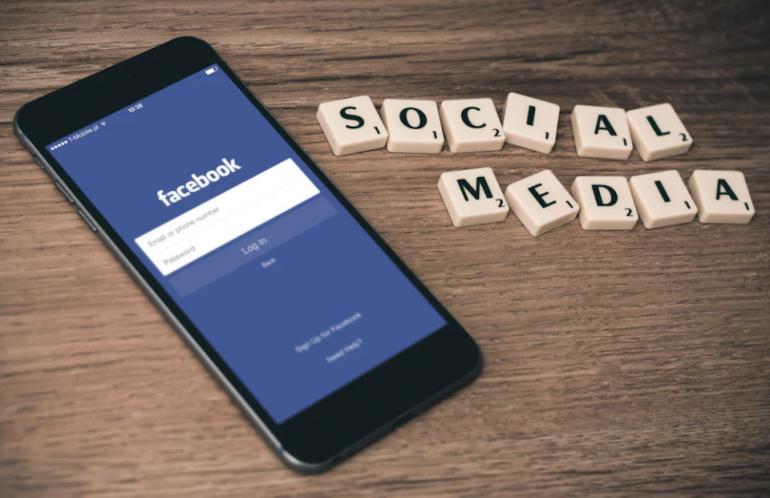 How Entrepreneurs Use Bought Facebook Accounts for Ads
